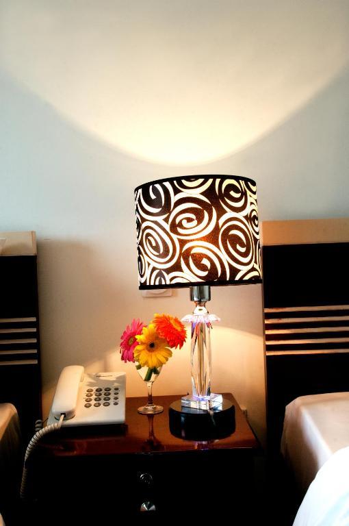 Vivyanne Hotel Danang Room photo