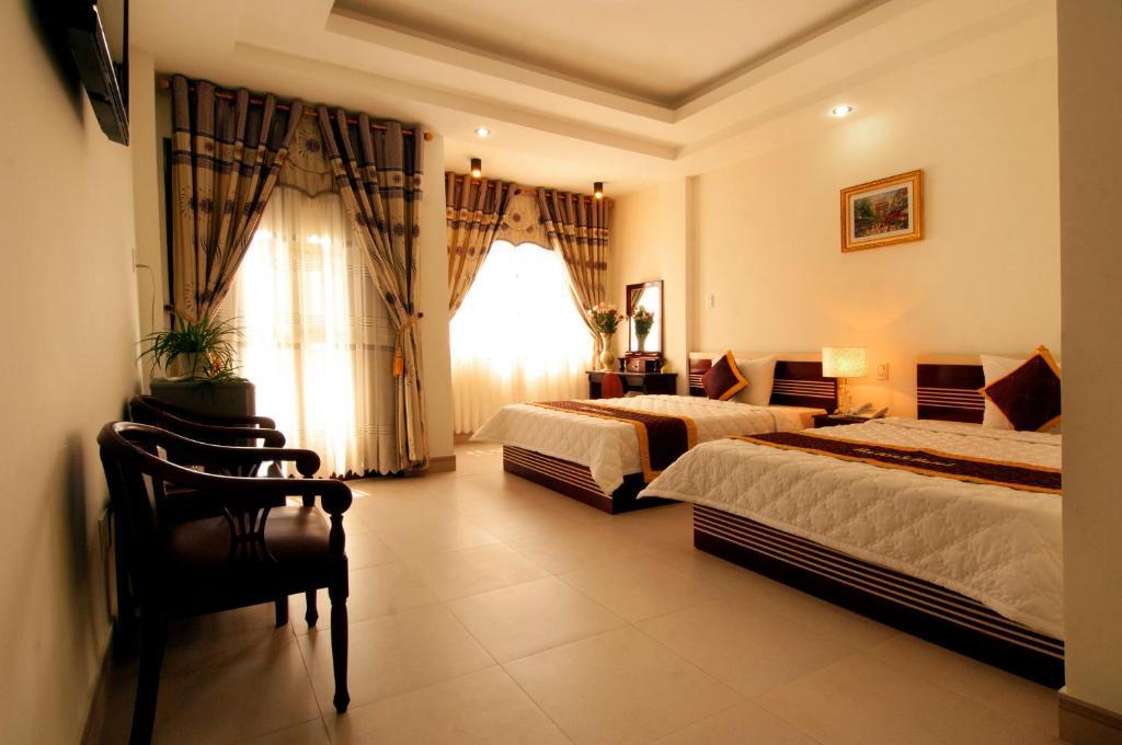 Vivyanne Hotel Danang Room photo