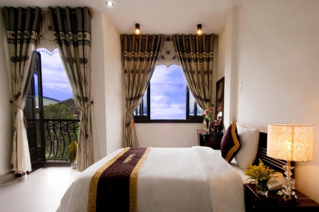 Vivyanne Hotel Danang Room photo