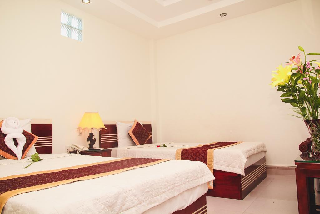 Vivyanne Hotel Danang Exterior photo