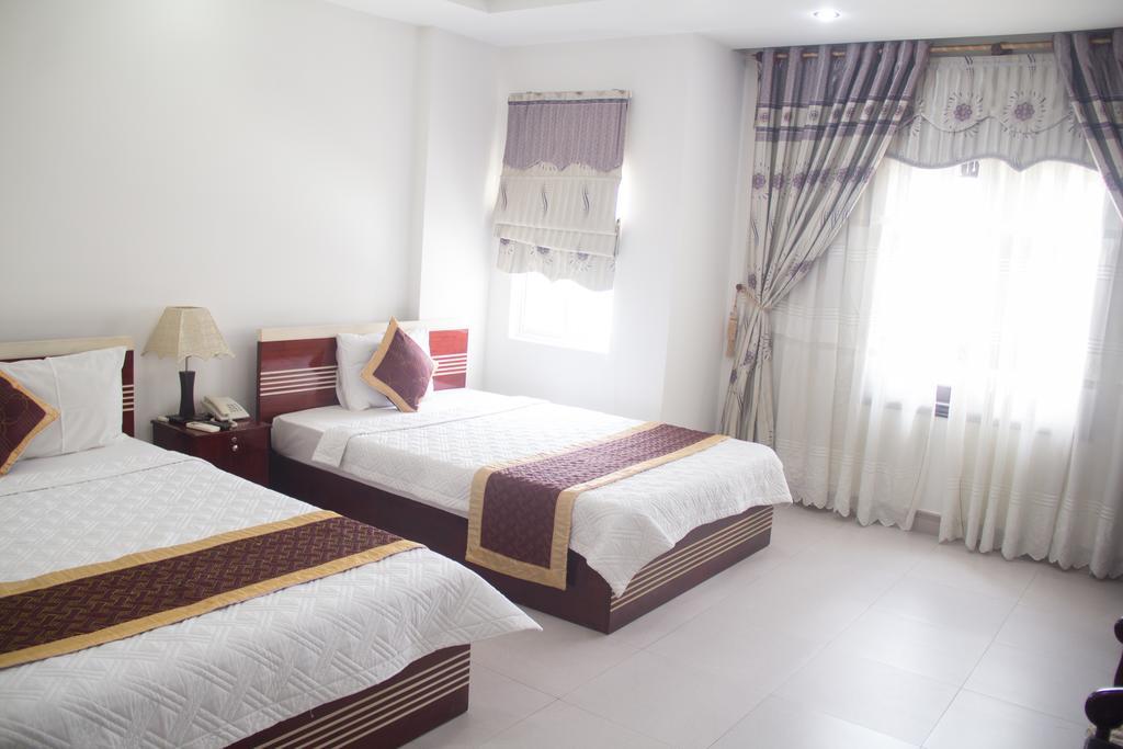 Vivyanne Hotel Danang Exterior photo