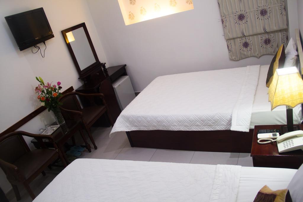 Vivyanne Hotel Danang Exterior photo