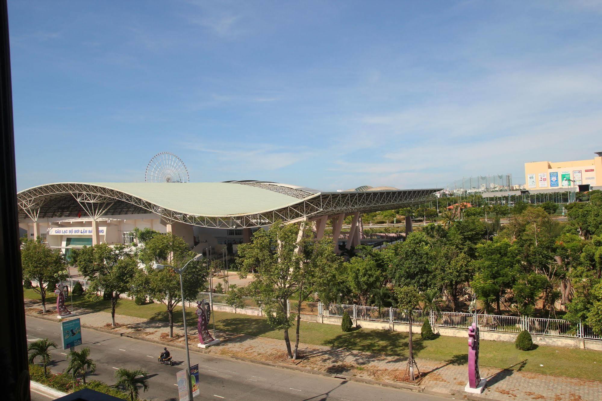 Vivyanne Hotel Danang Exterior photo