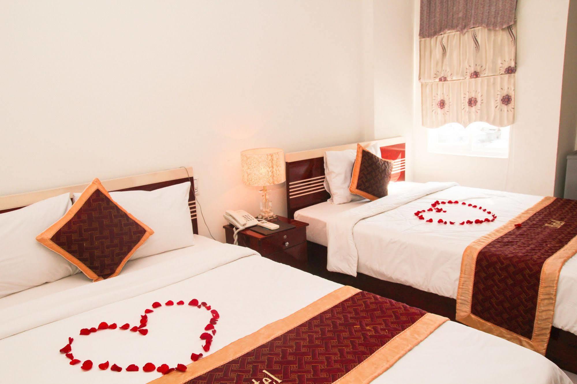 Vivyanne Hotel Danang Exterior photo