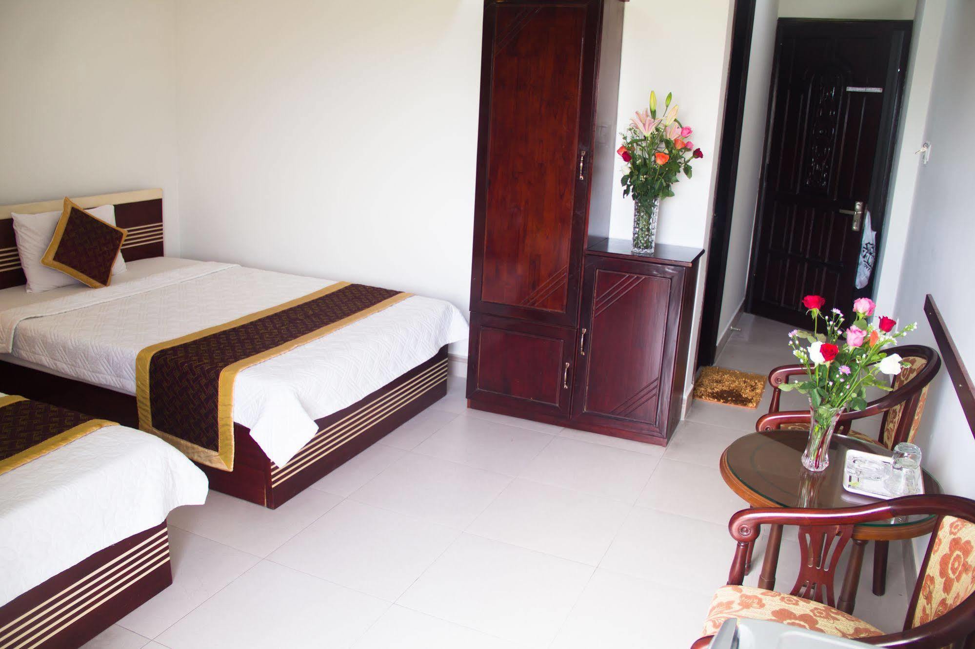 Vivyanne Hotel Danang Exterior photo