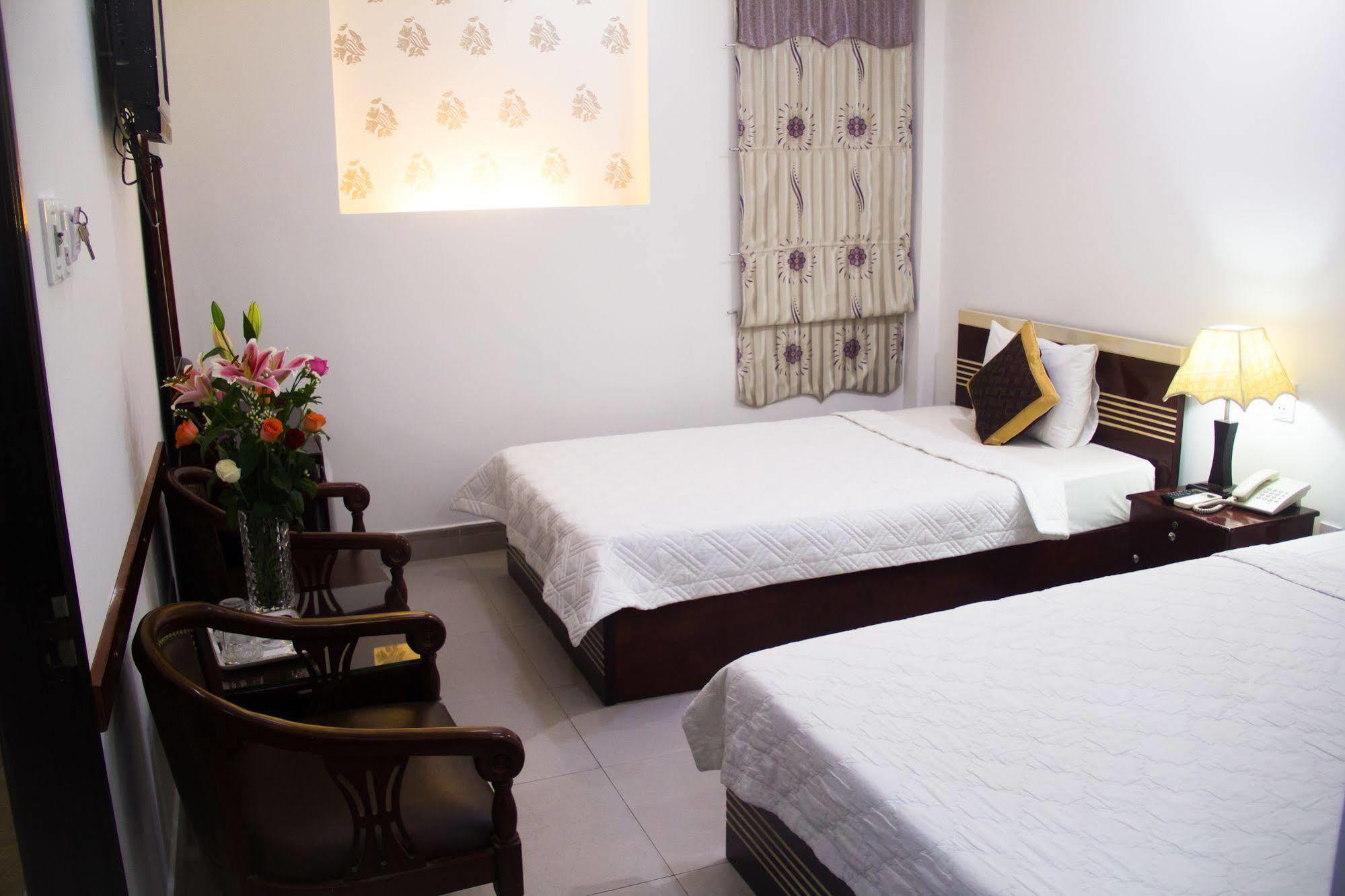 Vivyanne Hotel Danang Exterior photo