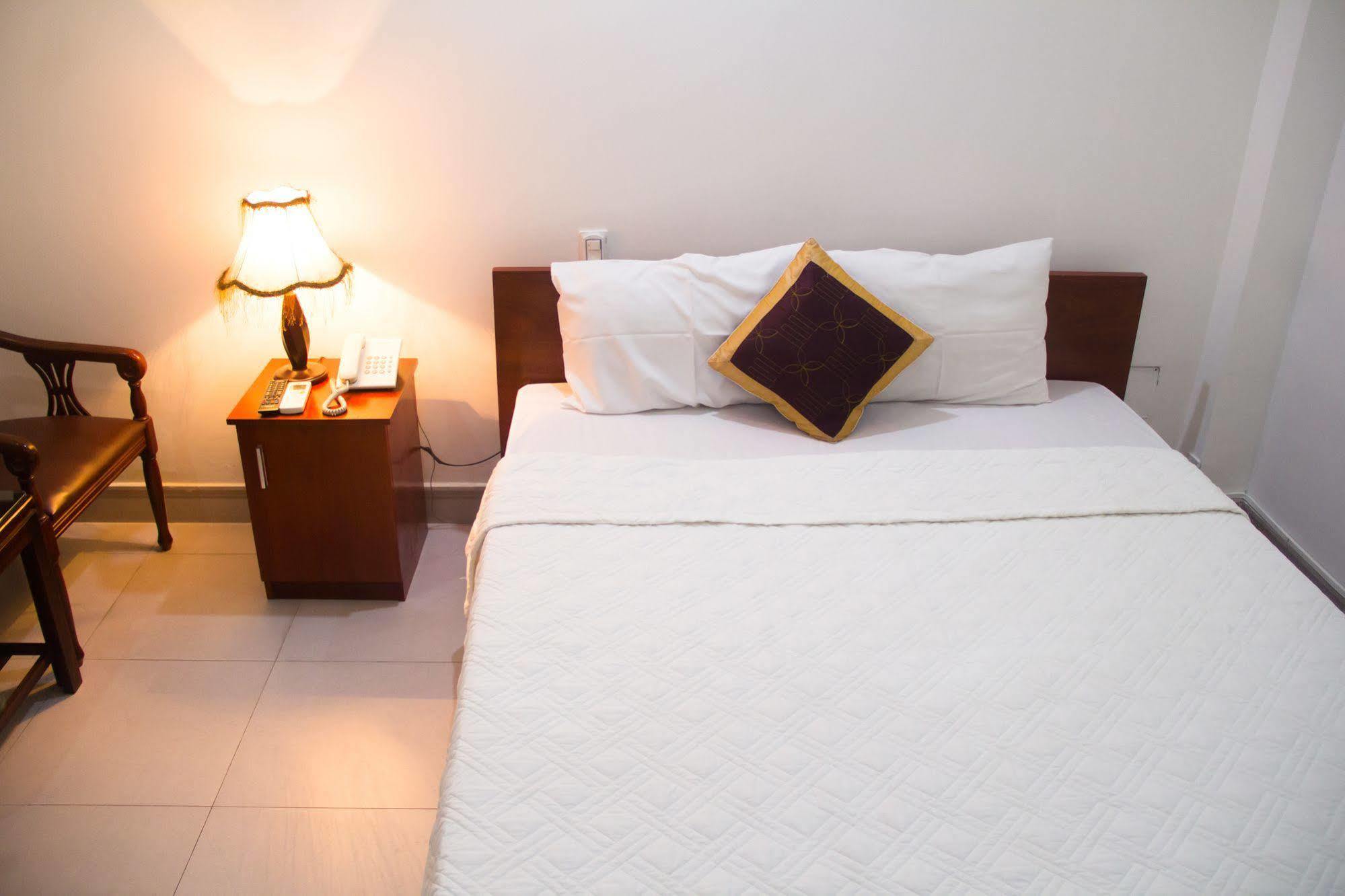 Vivyanne Hotel Danang Exterior photo
